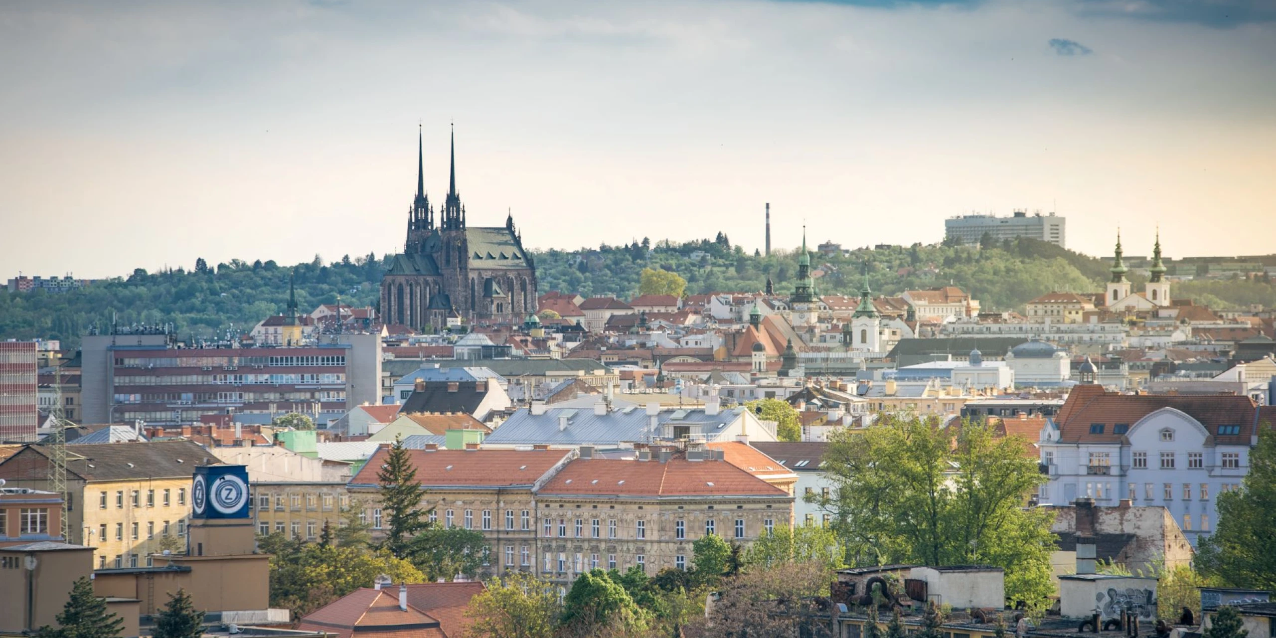We are gradually bringing life back to Brno's largest brownfield, where Nová Zbrojovka is being built.